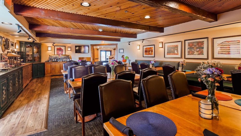 At Santa Fe, Surestay Collection By Western Hotel