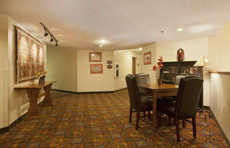 At Santa Fe, Surestay Collection By Western 3*